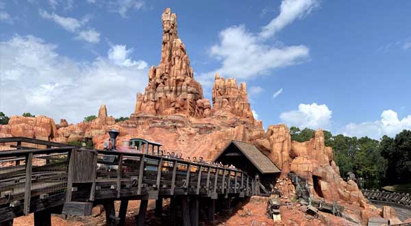 frontierland big thunder mountain